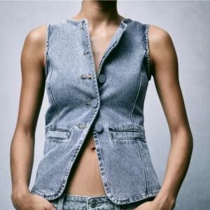 H&M denim vest light blue BNWT sz Small